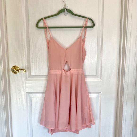 NWT Red Dress Boutique Pink Fit and Flare Dres with Open Back - Picture 4 of 11